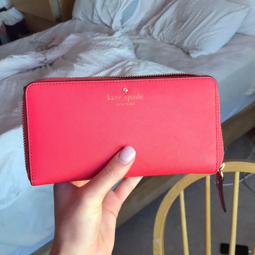 Kate Spade Wallet - Picture 5 of 5